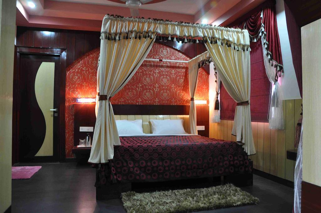 Madhushree Hotel Kota  Room photo